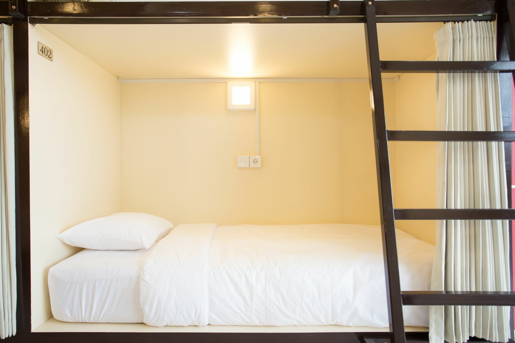 V Canggu Dormitory Luaran gambar