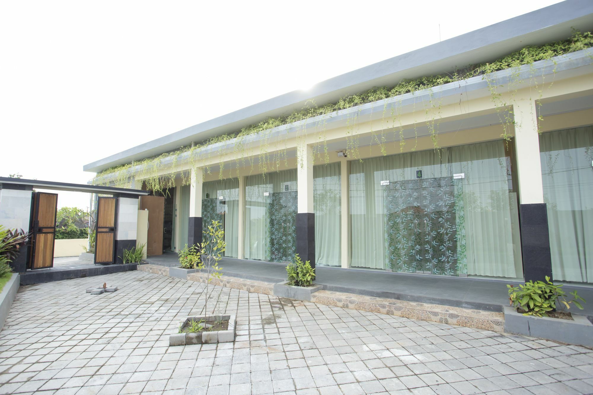 V Canggu Dormitory Luaran gambar
